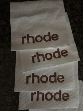 RHODE White Napkins with Brown Logo